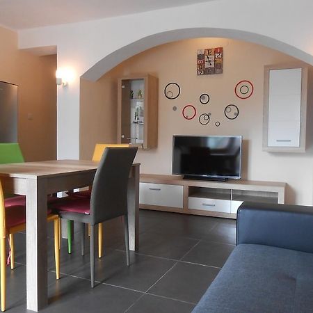 Apartments Pavelic Novi Vinodolski Habitación foto