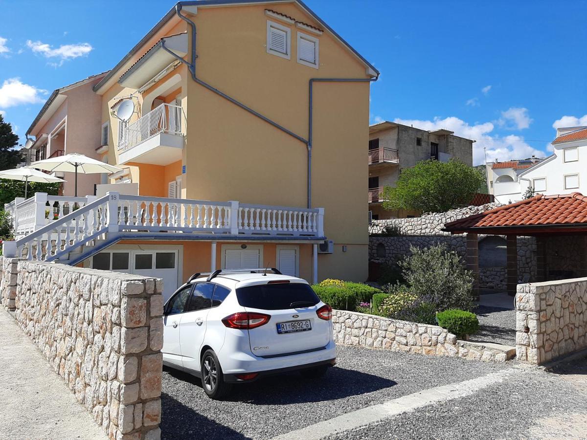 Apartments Pavelic Novi Vinodolski Exterior foto