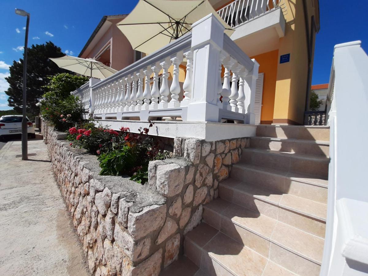 Apartments Pavelic Novi Vinodolski Exterior foto