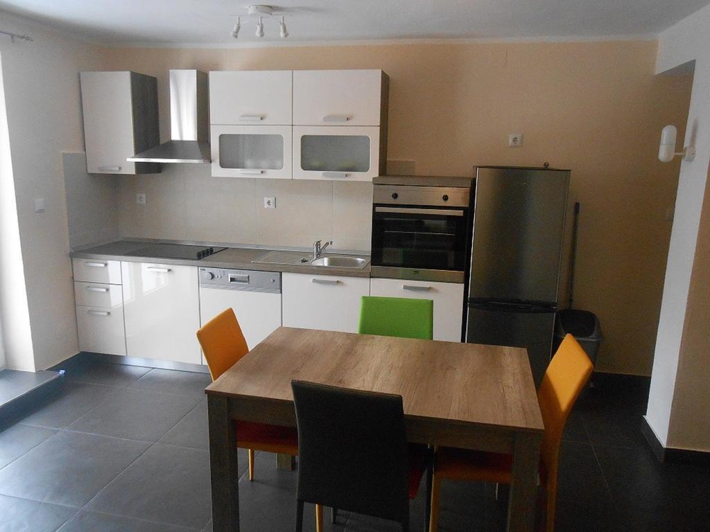 Apartments Pavelic Novi Vinodolski Habitación foto